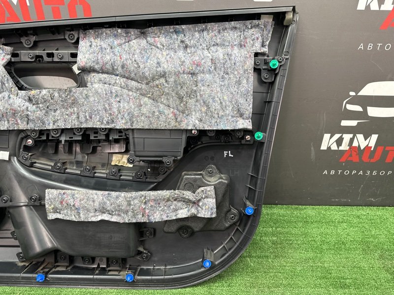 Обшивка двери Kia Rio 4 2019 FB