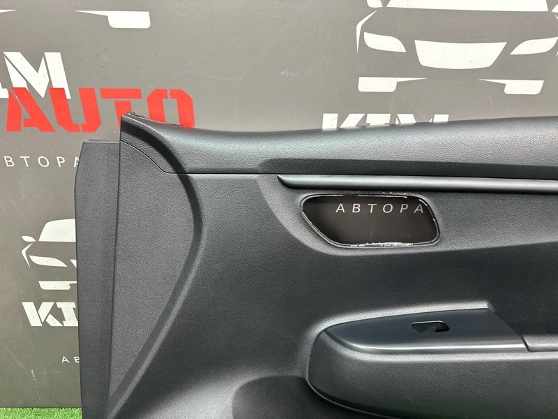 Обшивка двери Kia Rio 4 2019 FB