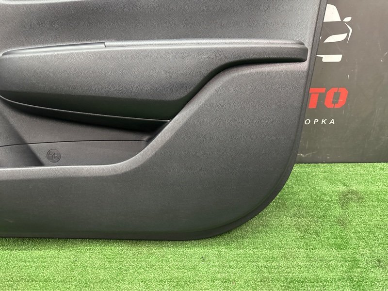 Обшивка двери Kia Rio 4 2019 FB