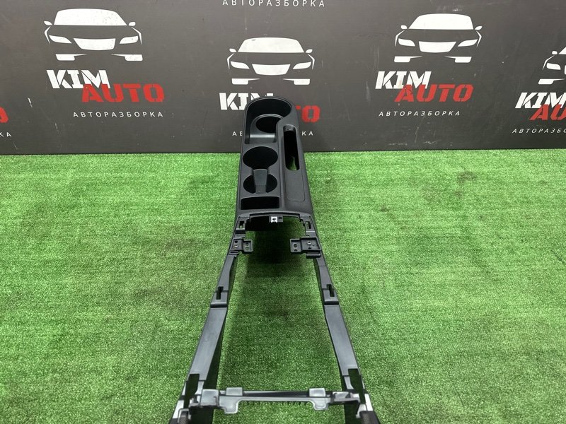 Консоль центральная Kia Rio 4 2019 FB
