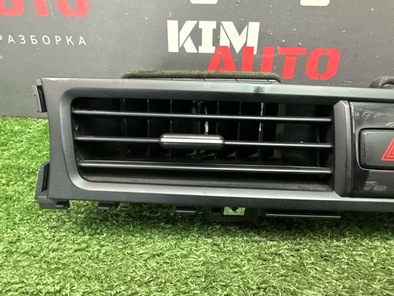 Дефлектор отопителя центральный Kia Rio 4 2019 FB