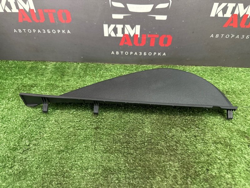 Накладка торпедо боковая Kia Rio 4 2019 FB