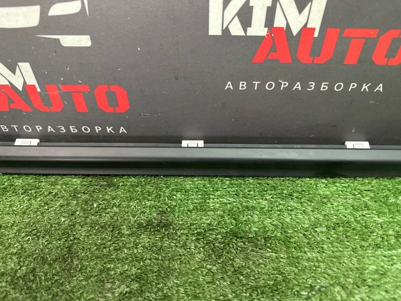 Уплотнитель стекла наружный (Бархотка) Kia Rio 4 2019 FB