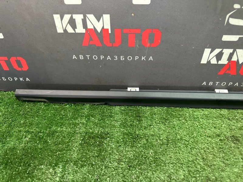 Уплотнитель стекла наружный (Бархотка) Kia Rio 4 2019 FB