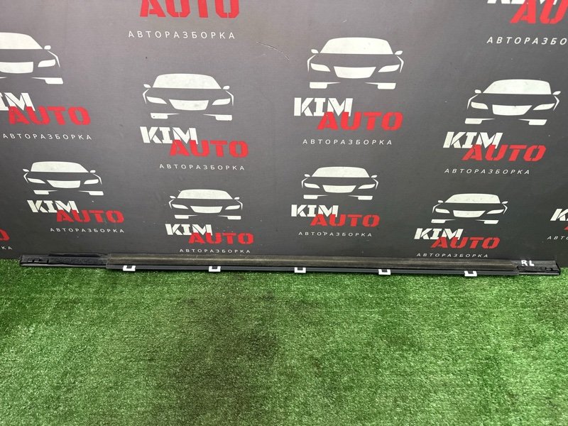 Уплотнитель стекла наружный (Бархотка) Kia Rio 4 2019 FB