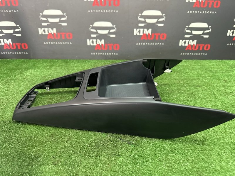 Накладка центральной консоли Kia Rio 4 2019 FB