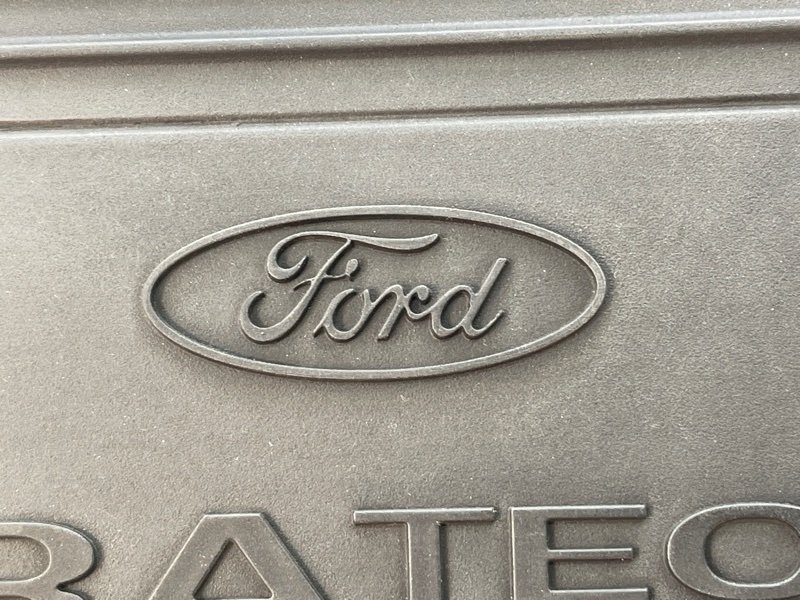 Декоративная крышка двигателя Ford Focus 2 2009 CB