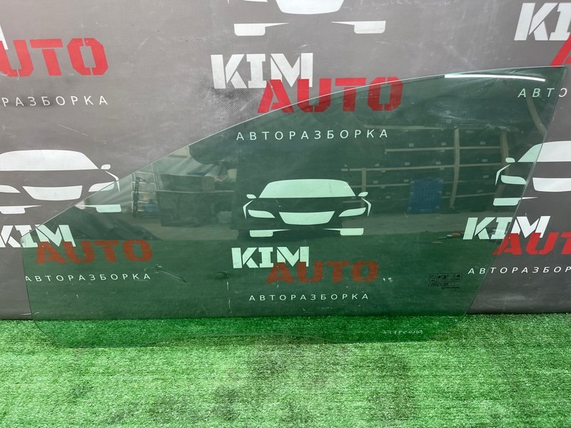 Стекло двери Ford Focus 2 2009 CB