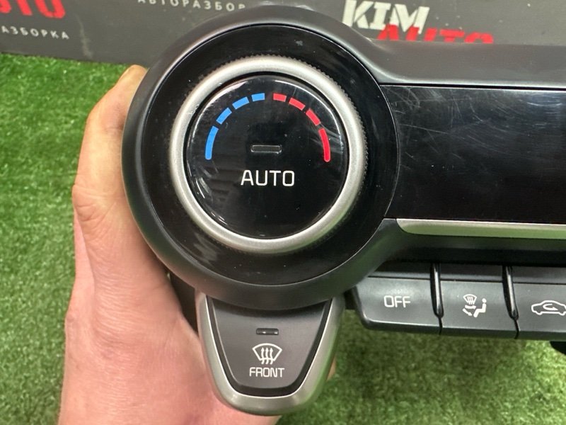 Блок управления климат-контролем Kia Rio 4 2019 FB