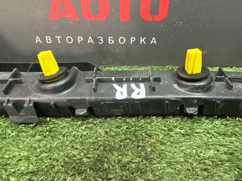Кронштейн бампера Kia Rio 4 2019 FB