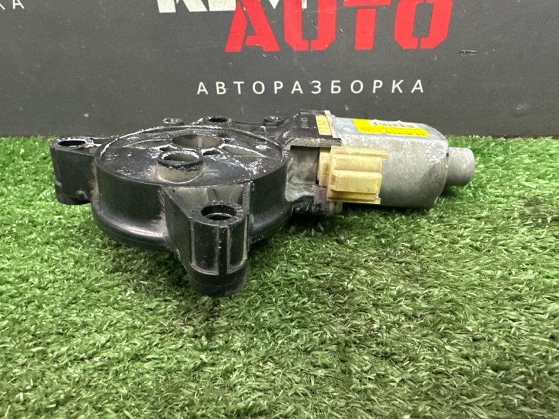 Мотор стеклоподъемника Kia Rio 4 2019 FB