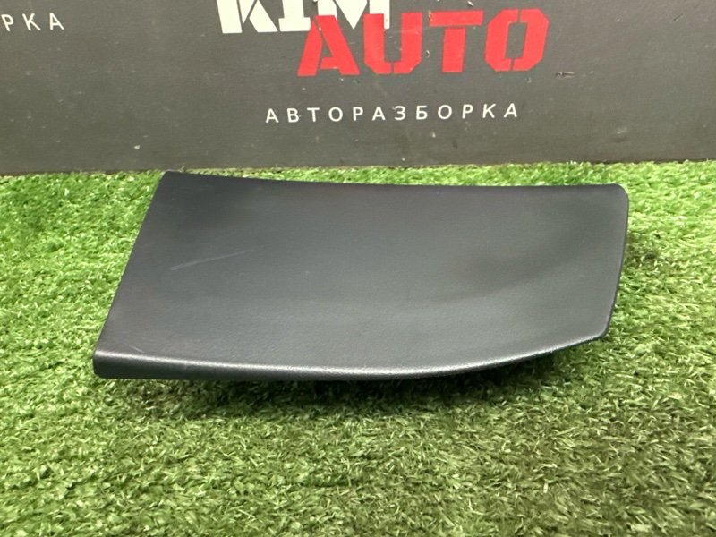 Накладка двери внутренняя Kia Rio 4 2019 FB