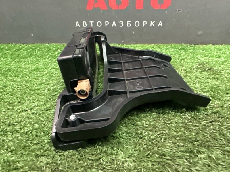 Антенна SOS ГЛОНАСС Kia Rio 4 2019 FB