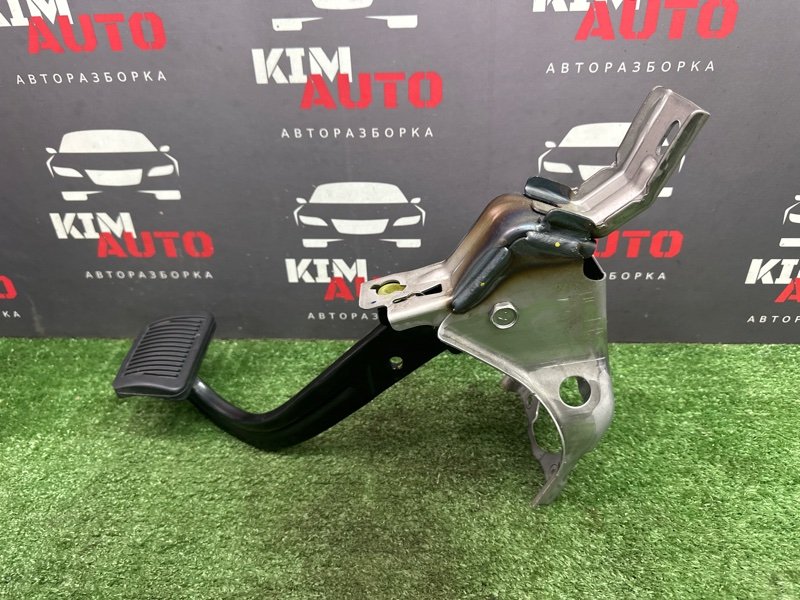 Педаль тормоза АКПП Kia Rio 4 2019 FB