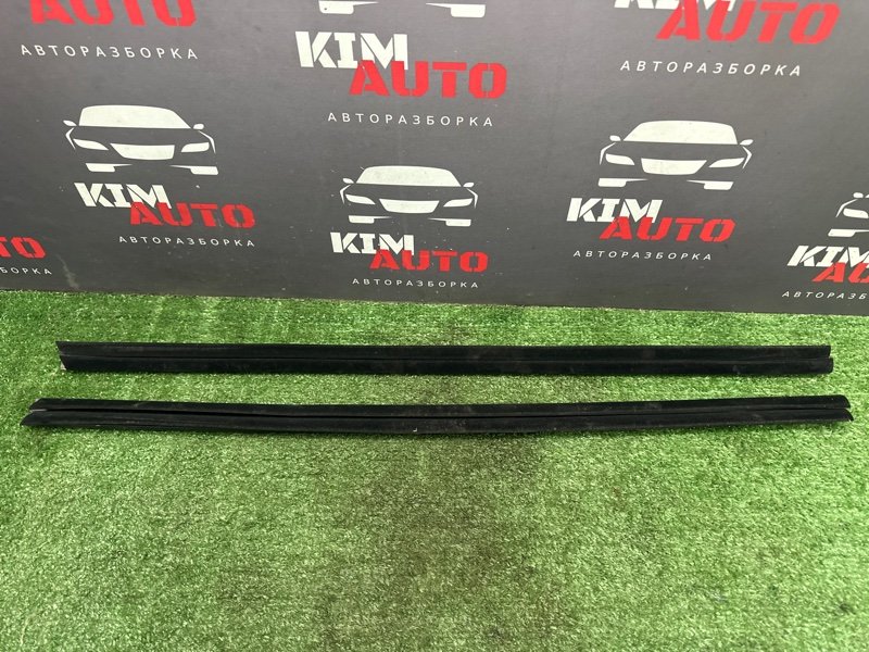 Уплотнитель стекла(бархотка) внутренний Kia Rio 4 2019 FB