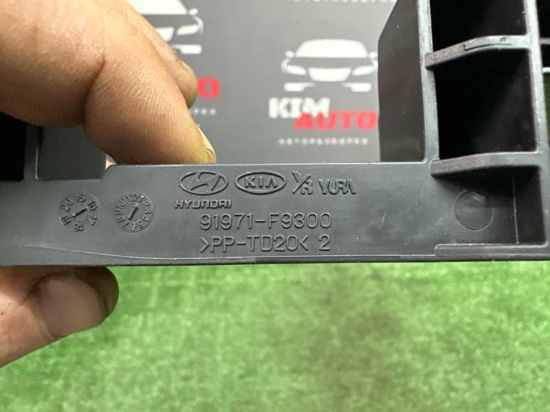 Кронштейн Kia Rio 4 2019 FB