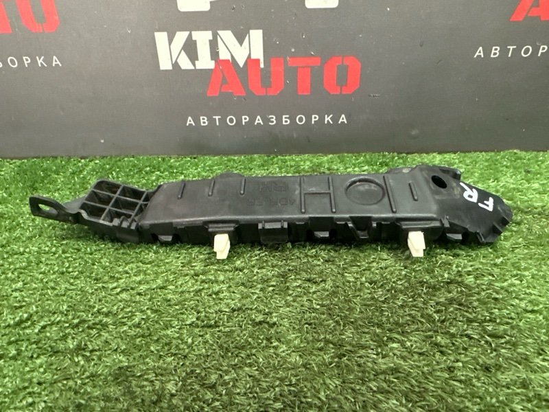 Кронштейн бампера Kia Rio 4 2019 FB