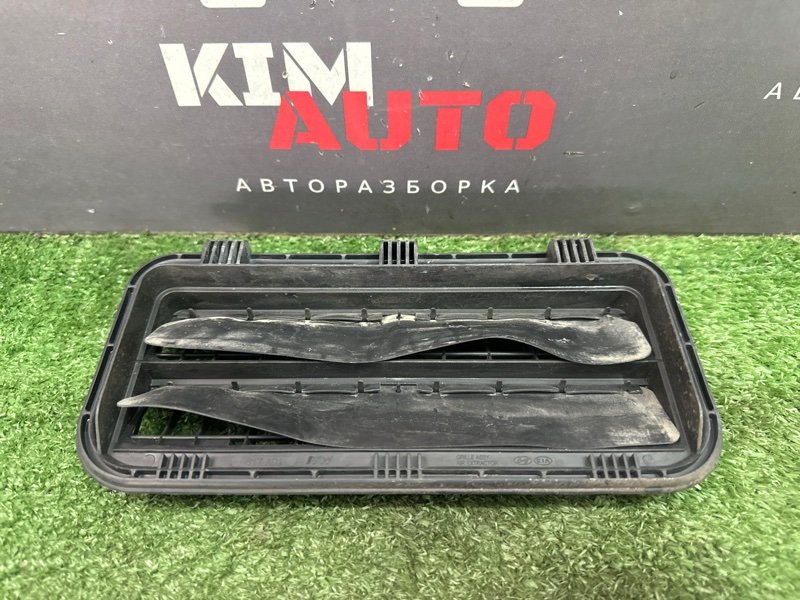 Решетка вентиляционная Kia Rio 4 2019 FB