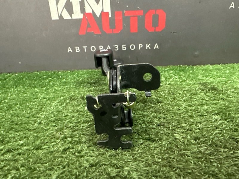 Ручка открывания бензобака и багажника Kia Rio 4 2019 FB