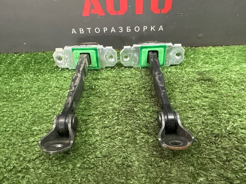Ограничитель двери Kia Rio 4 2019 FB