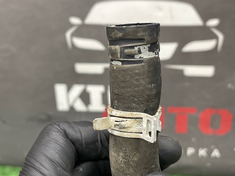 Патрубок отопителя Ford Focus 2 2009 CB