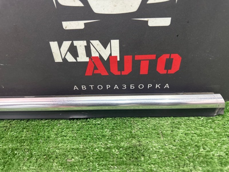 Уплотнитель стекла наружный (Бархотка) Kia Sportage 3 2012 SL