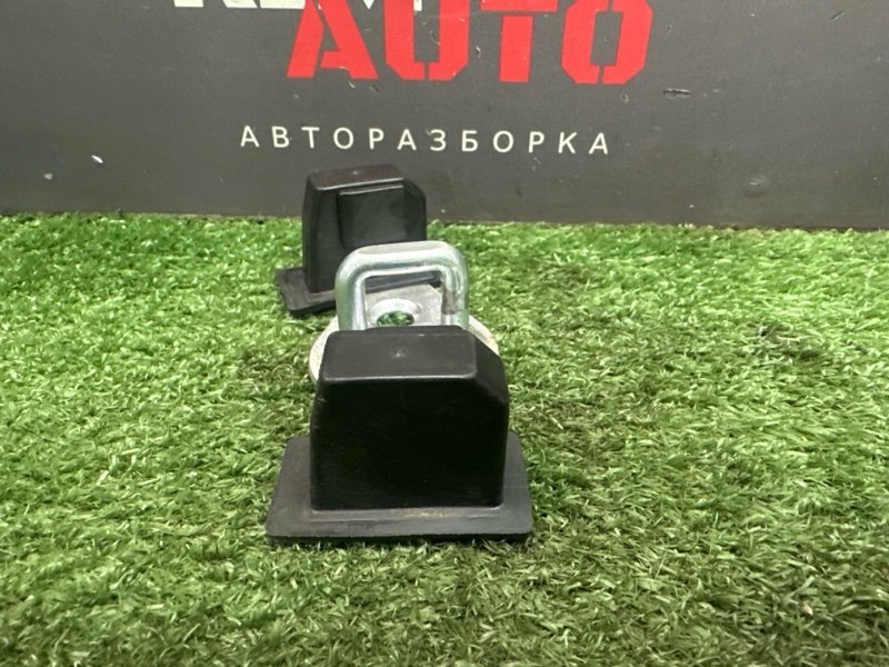Ответная часть замка багажника Kia Sportage 3 2012 SL