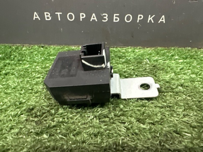 Блок иммобилайзера Kia Sportage 3 2012 SL