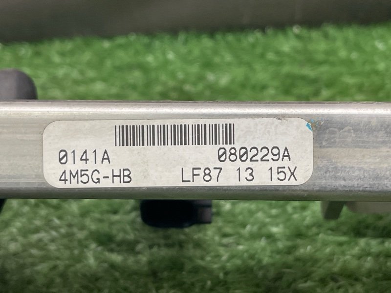 Топливная рейка с форсунками Ford Focus 2 2009 CB