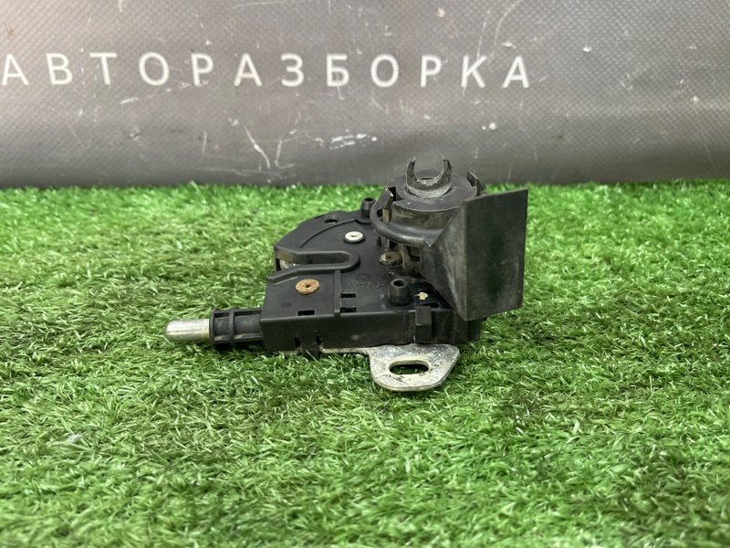 Замок капота Ford Focus 2 2009 CB