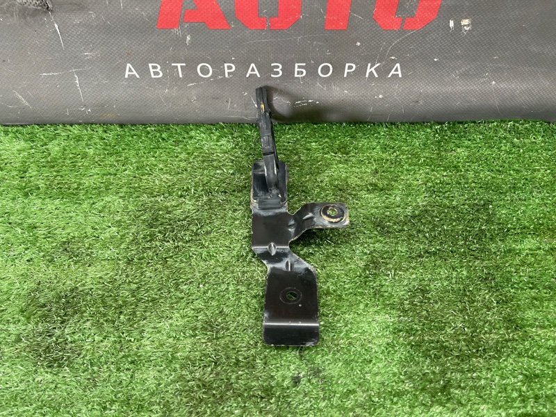 Кронштейн Ford Focus 2 2009 CB