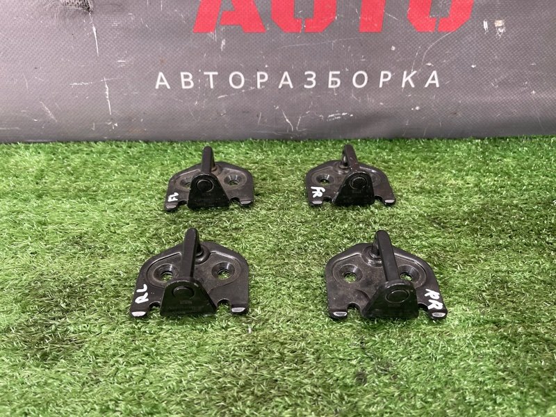 Ответная часть замка двери Ford Focus 2 2009 CB