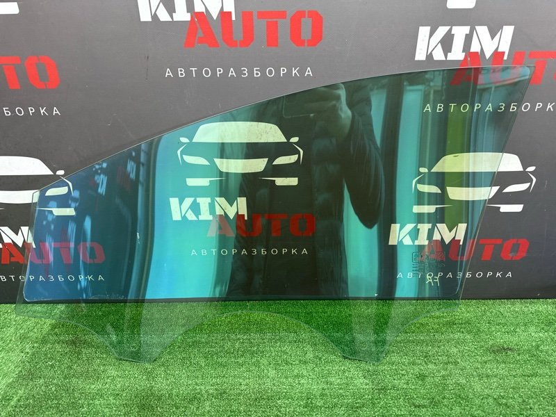 Стекло двери Ford Focus 3 2012 MK3