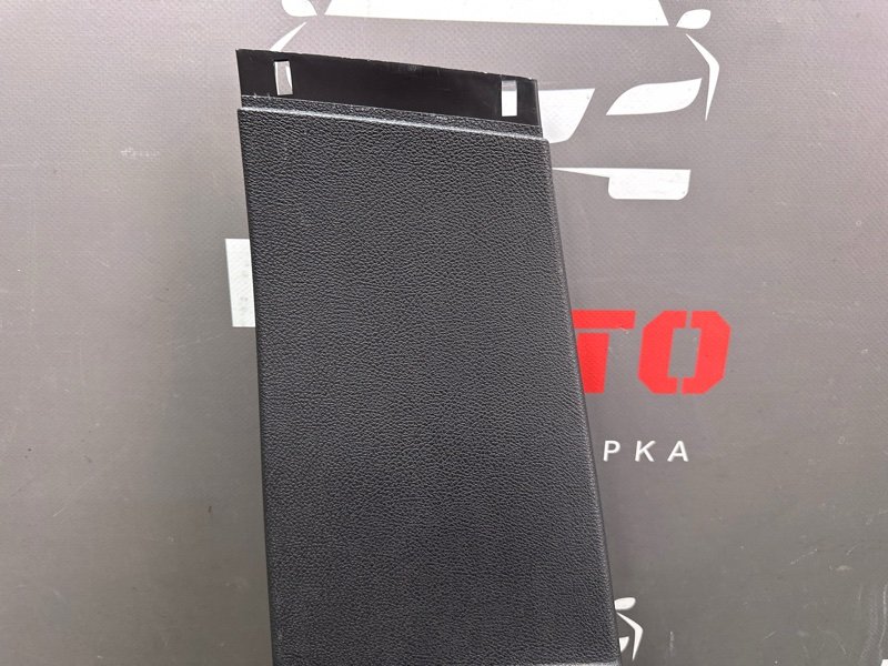 Накладка центральной стойки нижняя Ford Focus 3 2012 MK3