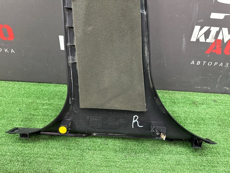 Накладка центральной стойки нижняя Ford Focus 3 2012 MK3