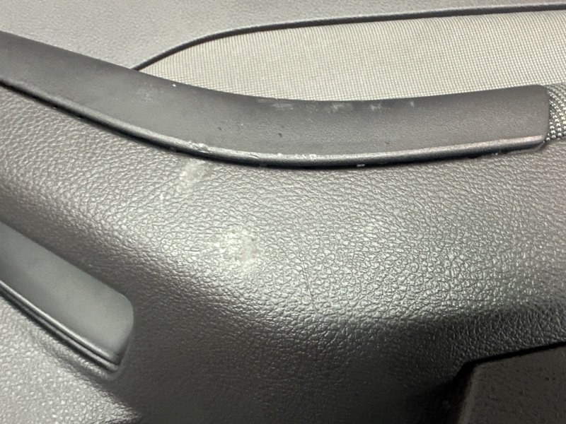 Обшивка двери Ford Focus 3 2012 MK3