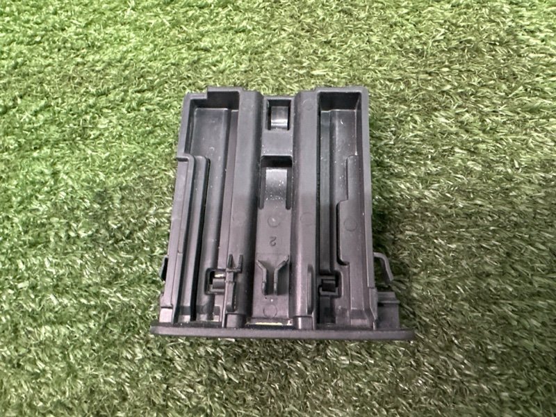 Монетница Ford Focus 3 2012 MK3