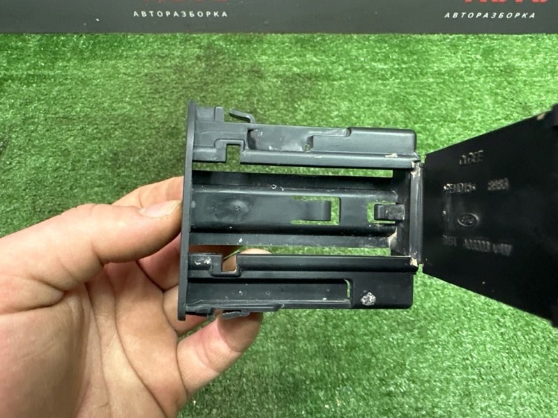 Монетница Ford Focus 3 2012 MK3