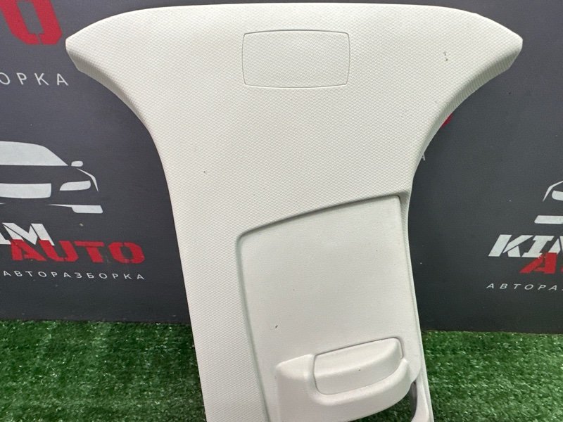 Накладка центральной стойки верхняя Ford Focus 3 2012 MK3