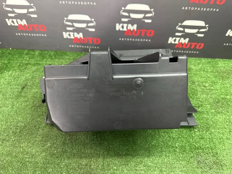 Бардачок Ford Focus 3 2012 MK3