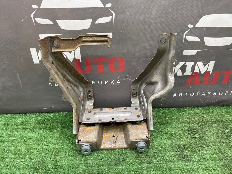 Кронштейн Ford Focus 2 2009 CB