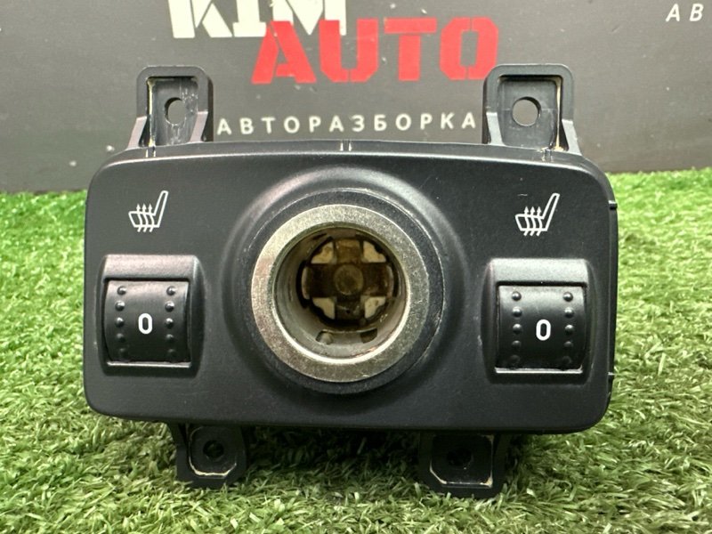 Кнопки подогрева сидений Ford Focus 3 2012 MK3