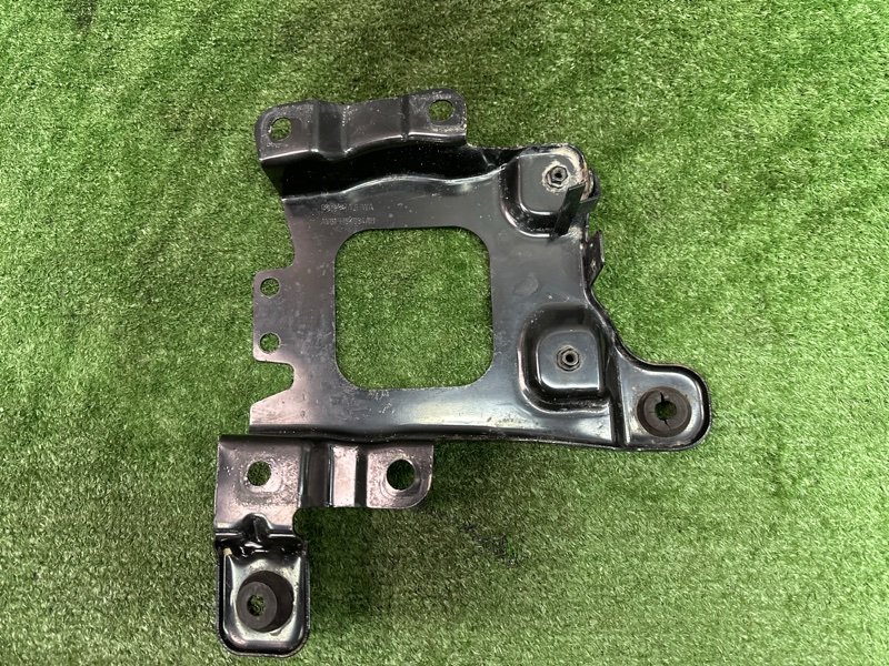 Кронштейн АКБ Ford Focus 3 2012 MK3