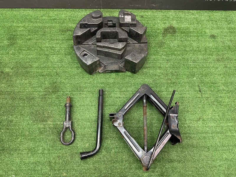 Органайзер для инструментов Ford Focus 3 2012 MK3