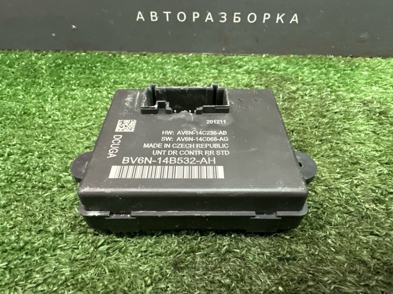 Блок комфорта двери Ford Focus 3 2012 MK3