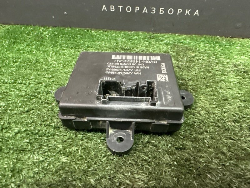 Блок комфорта двери Ford Focus 3 2012 MK3