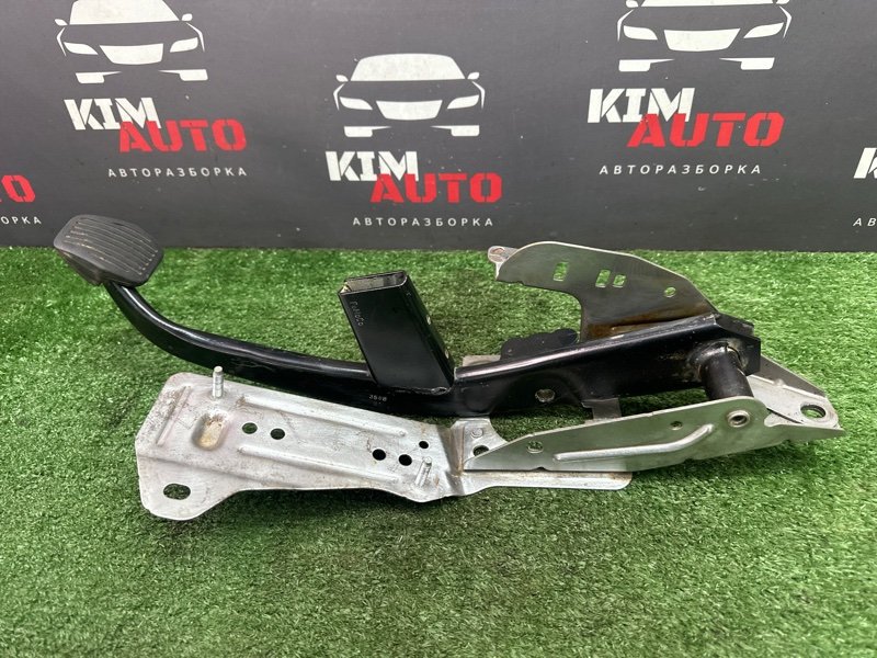 Педаль тормоза Ford Focus 3 2012 MK3