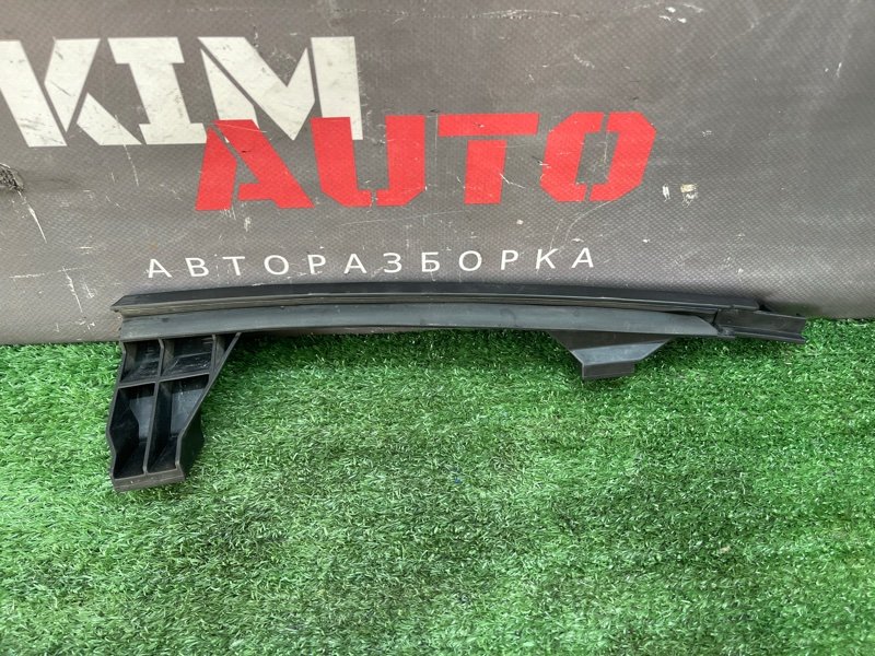 Направляющая стекла двери Kia Rio 3 2012 QB