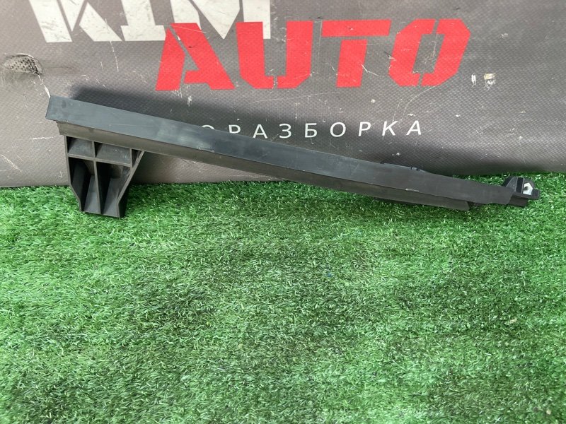 Направляющая стекла двери Kia Rio 3 2012 QB
