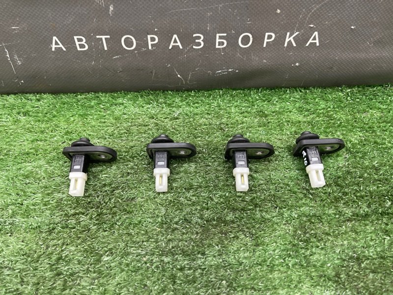 Концевик двери Kia Rio 3 2012 QB